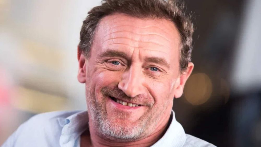 Jean-Paul Rouve : c’est un grand jour pour l’acteur, Emmanuel Macron lui remet la Légion d'honneur !