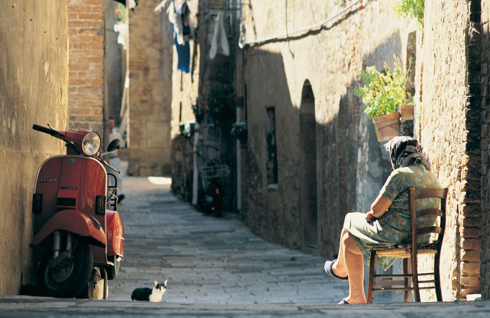 Qu'est-ce que le « Nonnamaxxing », cette tendance qui s'inspire des grands-mères italiennes pour vivre plus longtemps ?