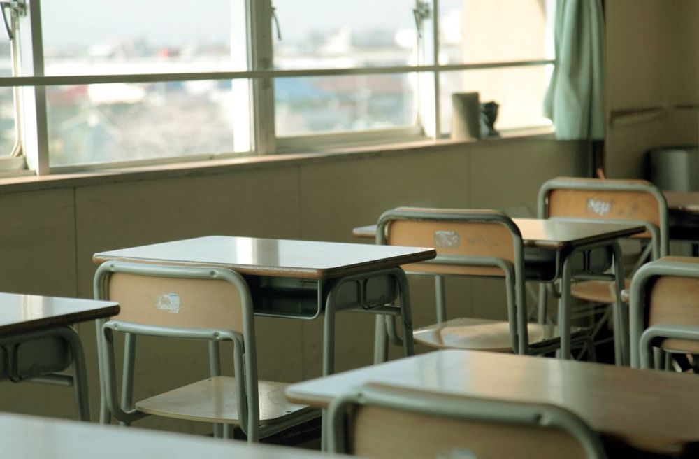 La série « Adolescence » pourra être diffusée en classe, annonce Elisabeth Borne
