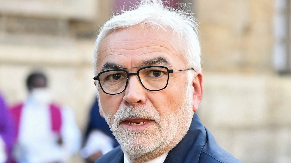 Pascal Praud explose une énième fois face à Macron : "Il se fiche de tout"