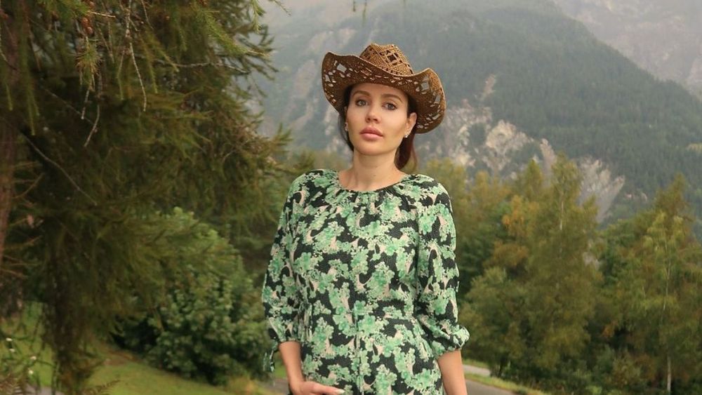 Haneia : enceinte, elle fait une annonce qui choque la toile
