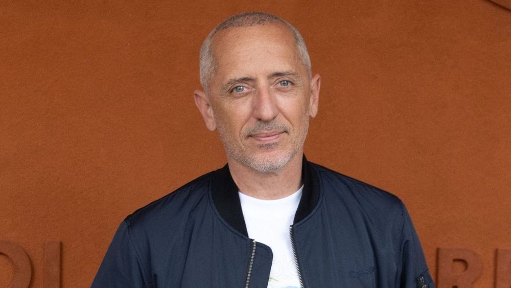Gad Elmaleh évoque sa relation avec Johnny Hallyday : "Il n'arrêtait pas de…"