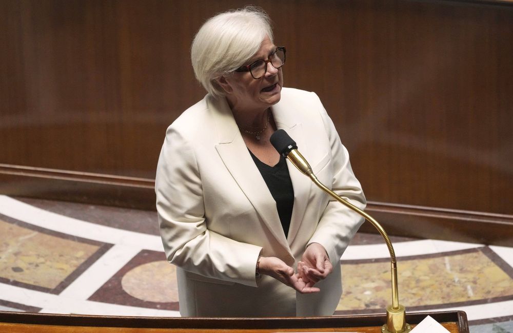 Fin de vie : les députés adoptent les deux textes sur l’aide à mourir et les soins palliatifs