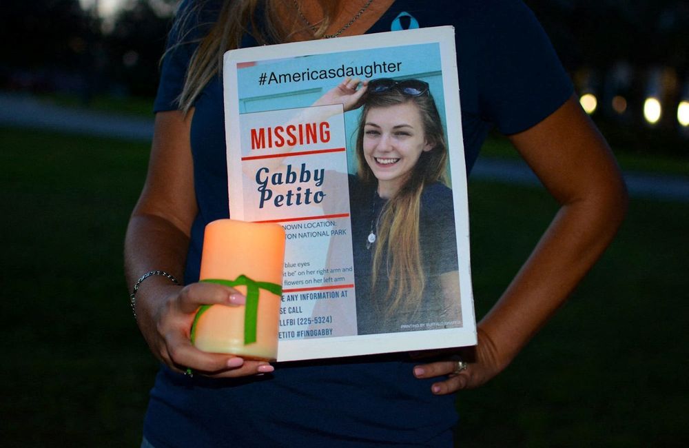 Affaire Gabby Petito : une vidéo accablante pour les parents de Brian Laundrie exhumée