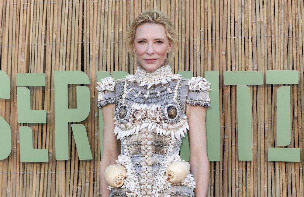 Cate Blanchett : son top coquillages, la surprise mode qui illumine Londres
