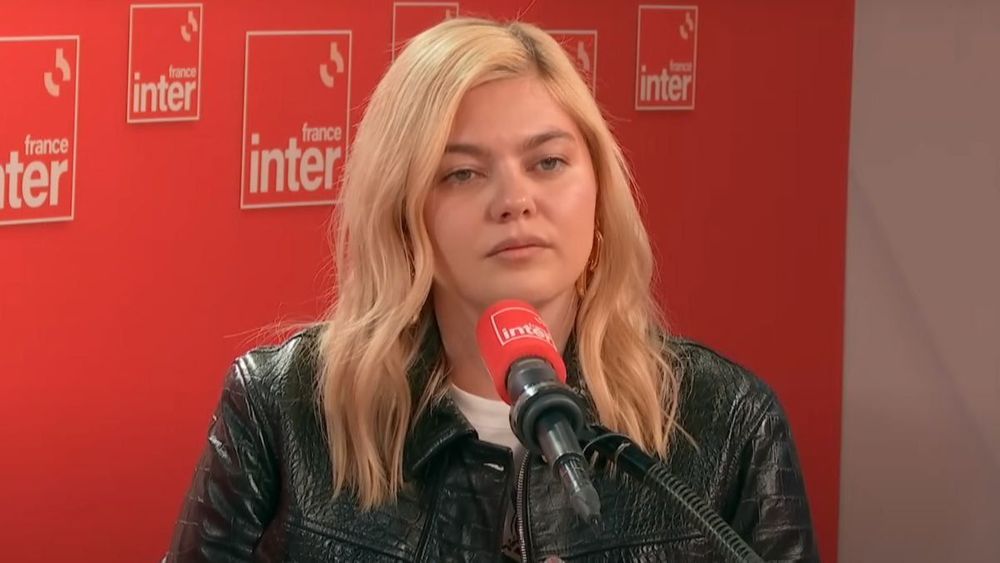Louane malmenée par Léa Salamé en pleine interview : "Vraiment la pire journaliste"