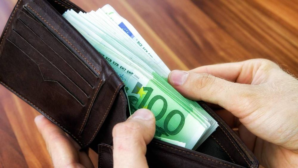 Le montant hallucinant qui « dort » sur les comptes courants des Français