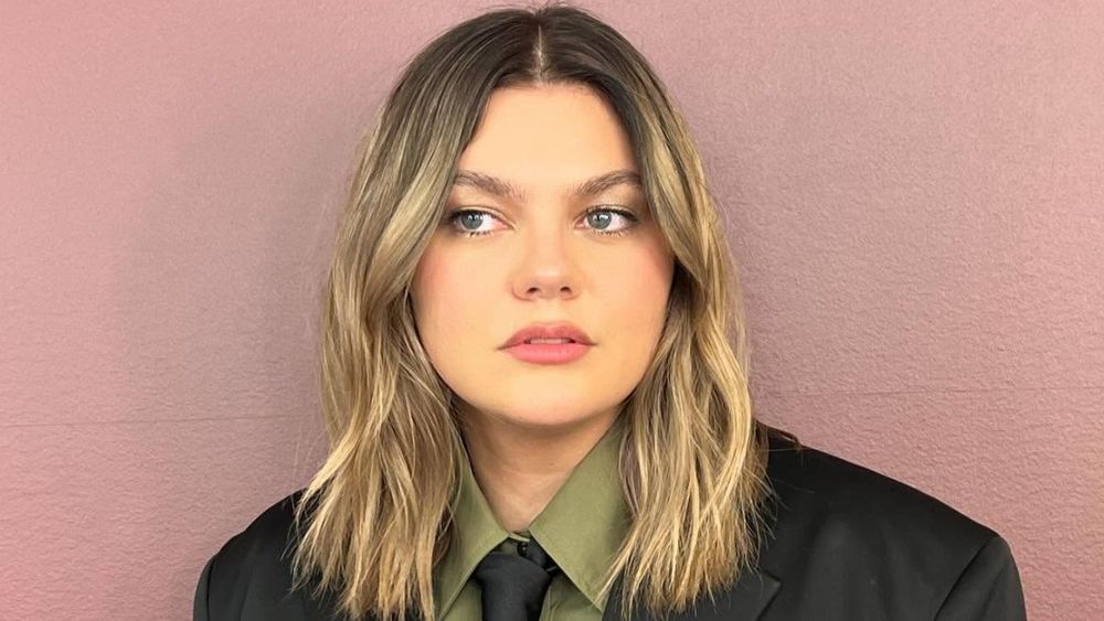Eurovision 2025 : Louane craque à quelques semaines du concours : "J'ai vomi…"