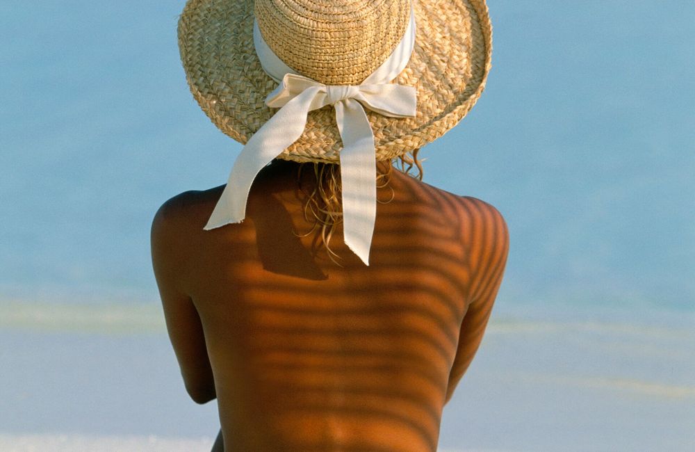 Bronzage « sain », peau « préparée » en cabine UV : les dermatologues démontent ces idées reçues qui ont la vie dure