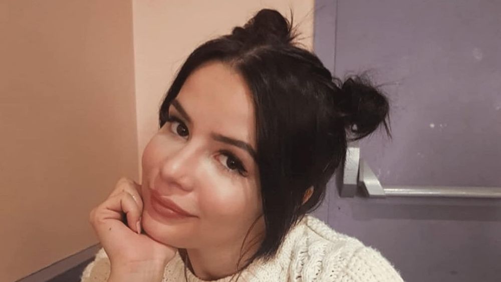 Angèle Salentino : après son passage en hôpital psychiatrique, elle s'affiche avec le crâne rasé, regardez !