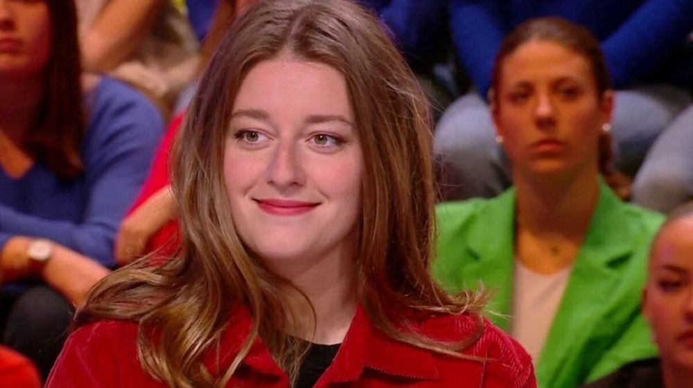 Ambre Chalumeau, célèbre "fille de" : héritage, privilèges, voici qui sont ses parents, très en vue dans le monde de la télévision