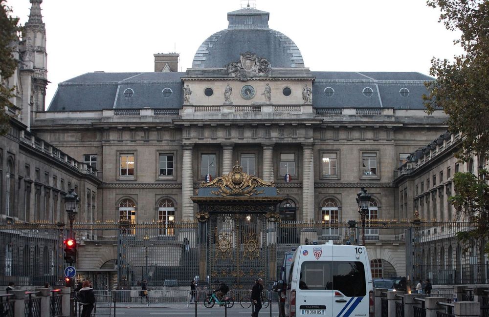 Féminicide : un ex-policier jugé aux assises de Paris pour le meurtre de sa compagne
