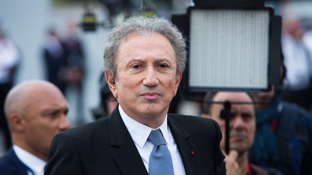 “Je vais faire un gros feat avec… ” : Michel Drucker annonce une collaboration improbable avec un célèbre rappeur Français