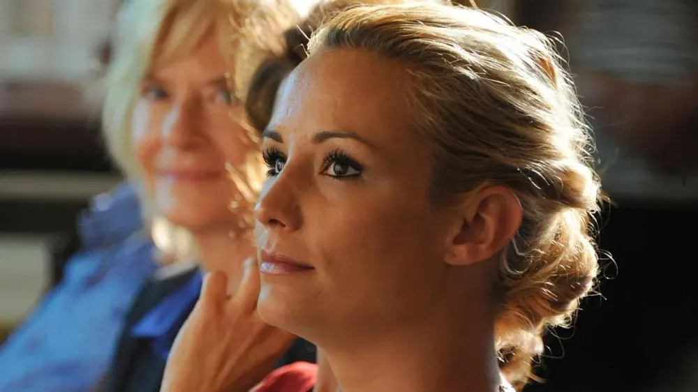 Coincée à Dubaï, Elodie Gossuin sans fard sur la vie intime des femmes en France : “Y en a marre de…”