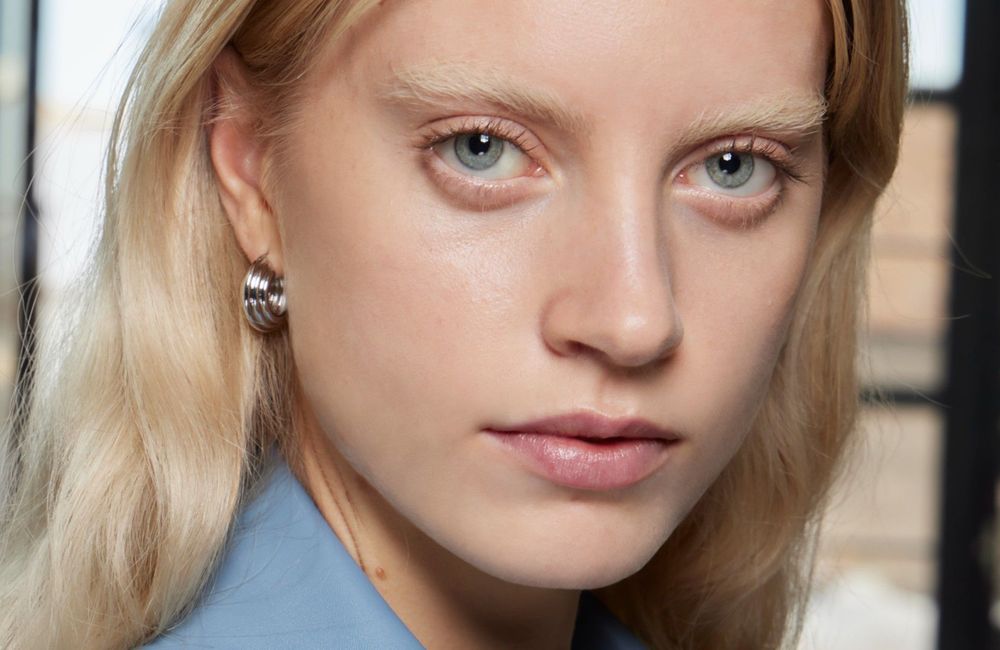 Qu’est-ce que le bleaching, la décoloration des poils au laser ?
