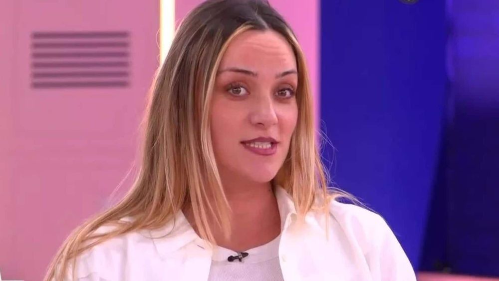 Léa Castel s'est mariée : la chanteuse dévoile des photos de son union avec son compagnon !