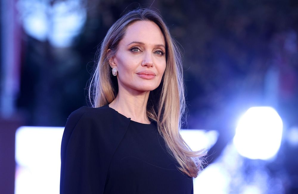 Angelina Jolie transformée : son nouveau look beauté affole la Toile