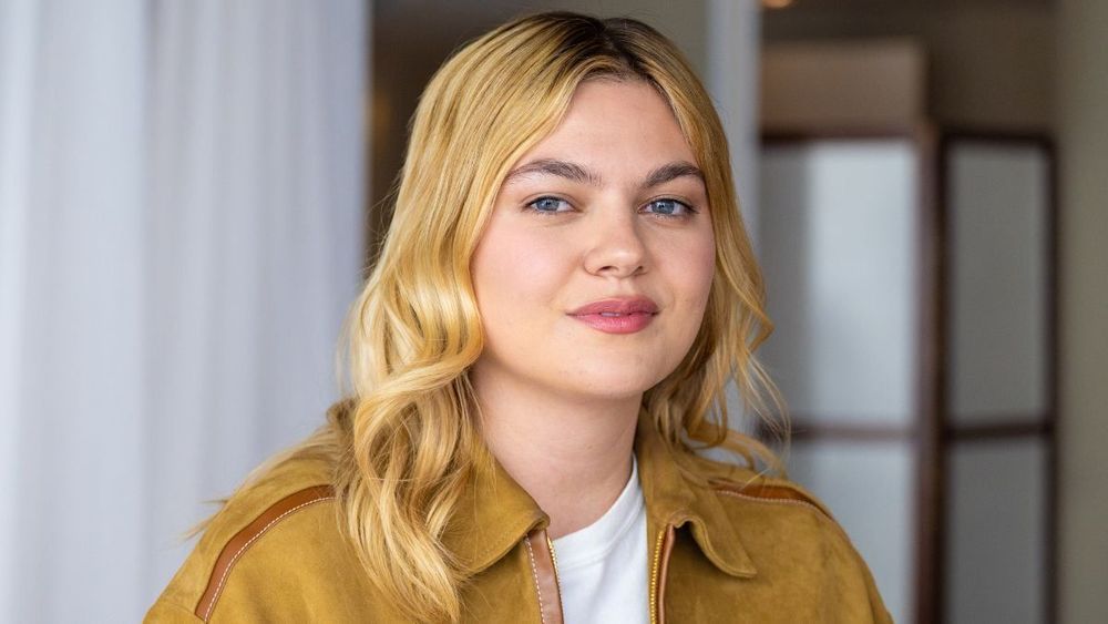 Dernière ligne droite pour Louane avant l'Eurovision : "Il faut que je fasse attention"