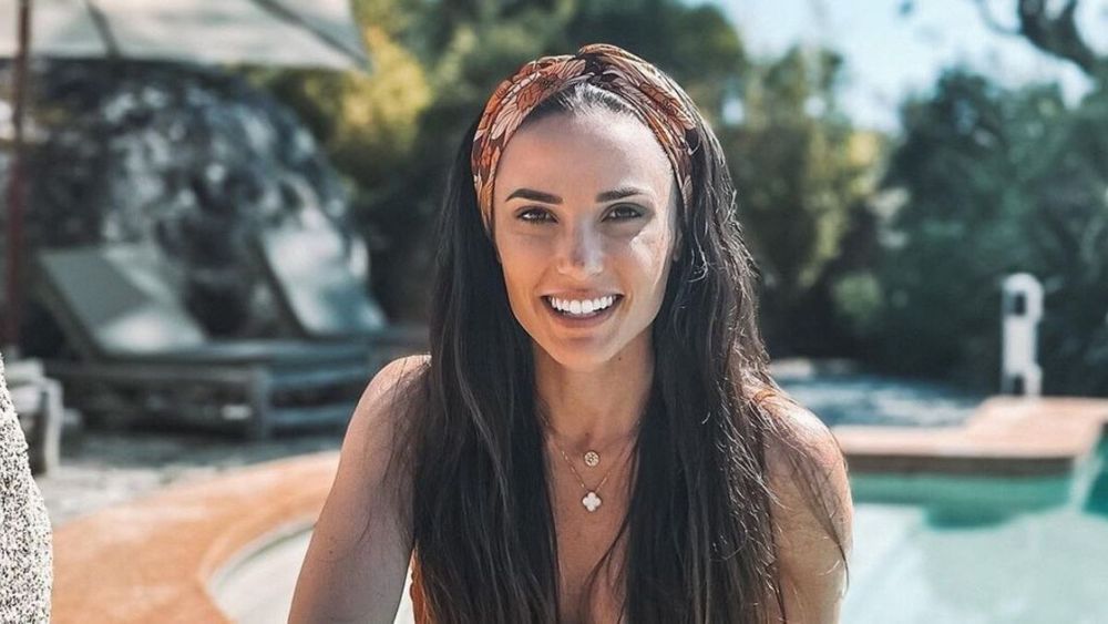 Capucine Anav fraîchement mariée, elle se confie sur ses ex Louis Sarkozy et Alain-Fabien Delon