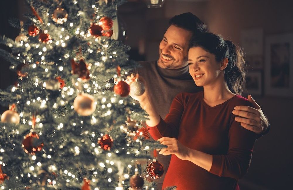 Qu’est-ce que la « règle du sapin de Noël », pour éviter aux couples de se disputer pendant les fêtes
