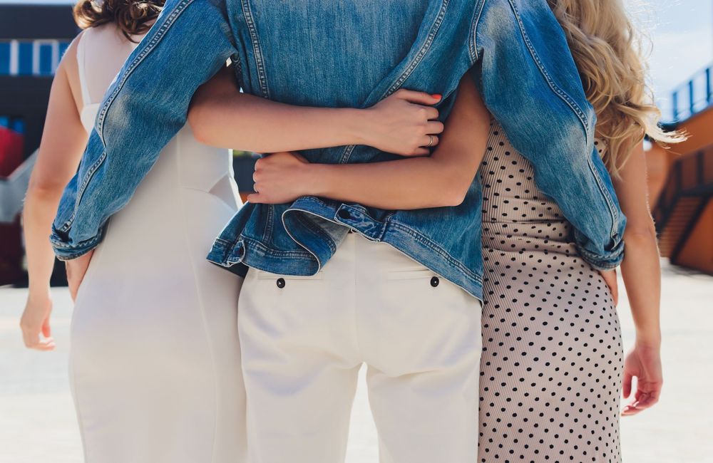 Être attiré par des personnes déjà en couple : focus sur la symbiosexualité