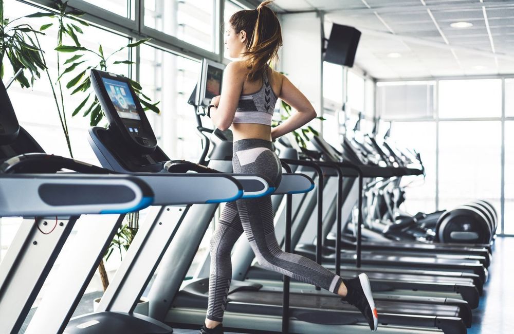 Voici pourquoi il ne faut pas faire du sport maquillée selon une étude