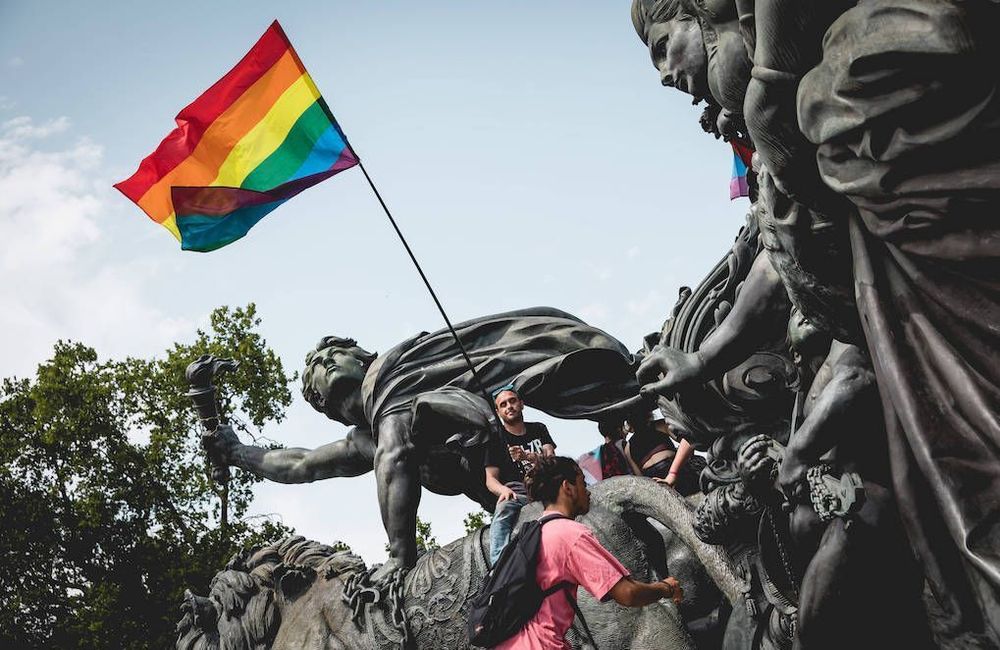 La loi sur la réhabilitation des personnes condamnées pour homosexualité adoptée à l’Assemblée