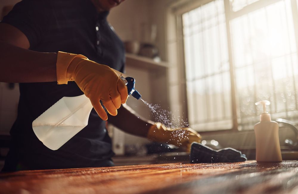 Voici les 5 endroits les plus contaminés du plan de travail