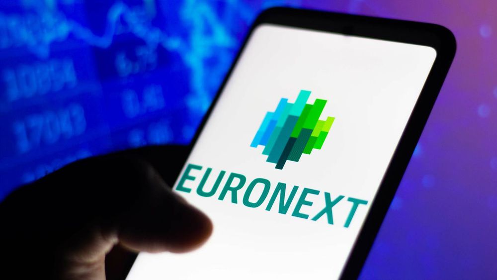 Investir sur Euronext : quelle banque est la moins chère ?