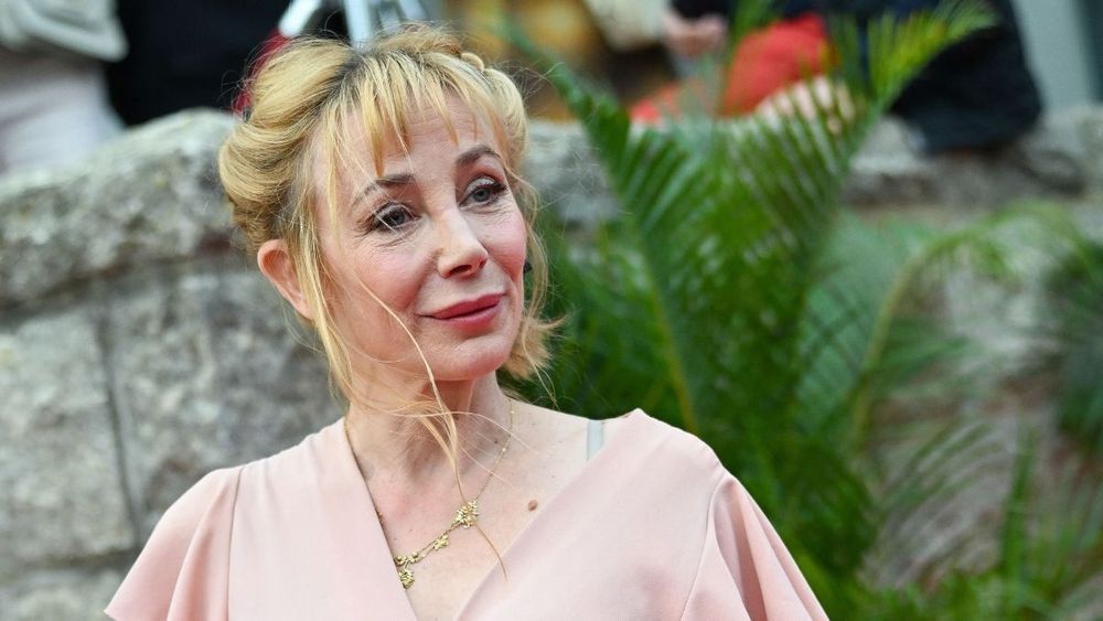 "Je n'y arriverai pas" : Julie Depardieu sans filtre sur l'éducation de ses enfants