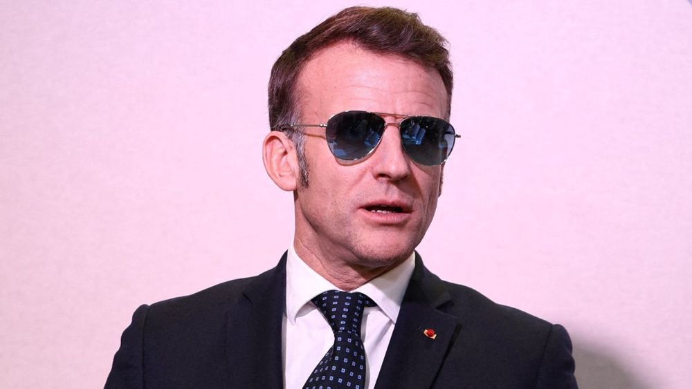 Le “rythme sans effort” au lit d’Emmanuel Macron dévoilé : “3 à 4 heures par nuit”