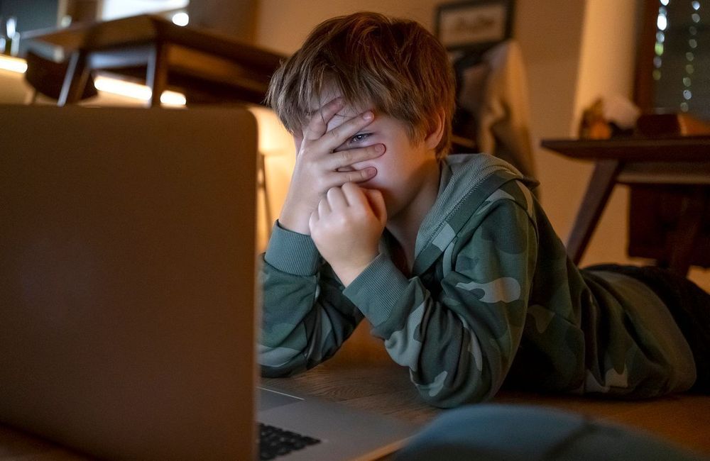 Les enfants accros aux écrans : les chiffres très alarmants du ministère de la Santé sur les temps d’utilisation