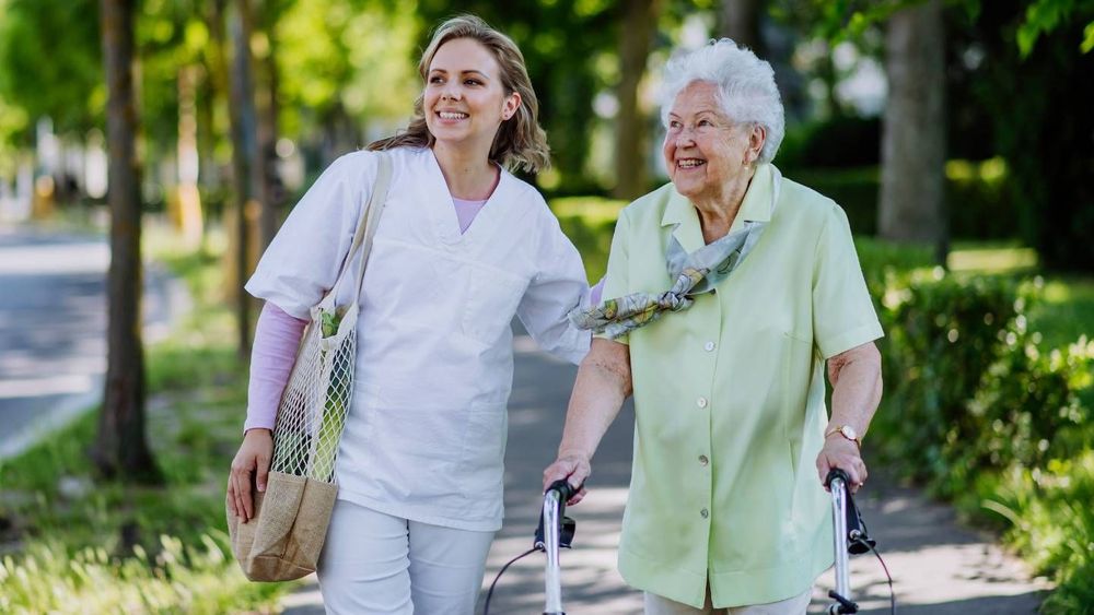Allocation aux personnes âgées : ces aides financières à réclamer pour rester vivre à domicile