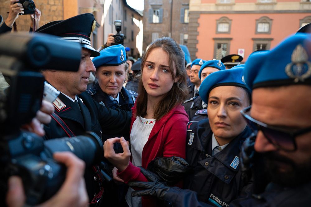 « The Twisted Tale of Amanda Knox » : la sordide histoire vraie qui se cache derrière la série Disney+
