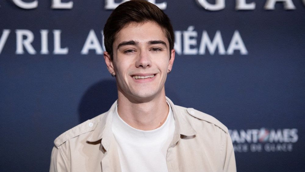 "Les amitiés d'hier sont devenues les souvenirs d'aujourd'hui" : Axel (Star Academy) exprime sa déception un an après la fin de la tournée
