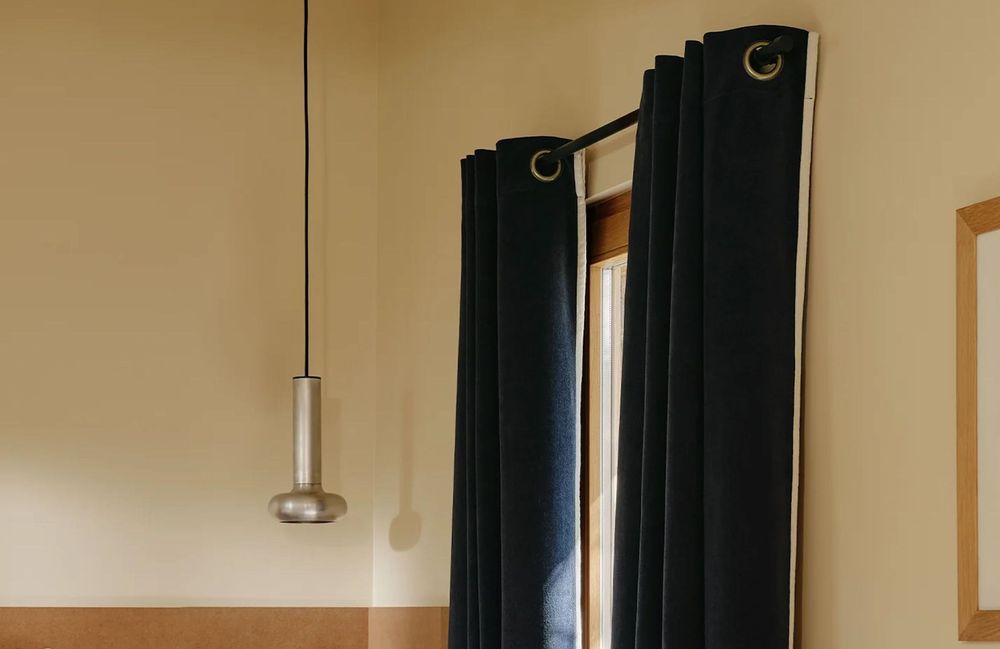 Superposer ses rideaux : la bonne idée pour une maison élégante et lumineuse