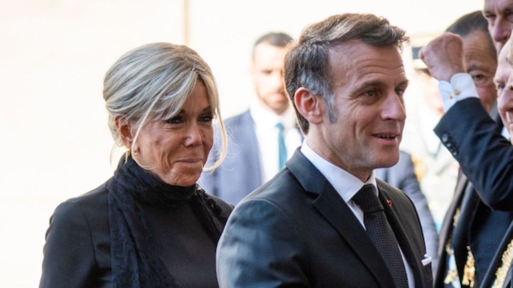 "Avec Shéhérazade, il ne s’était pas gêné" : le couple d'Emmanuel et Brigitte Macron évoqué par une proche après les rumeurs