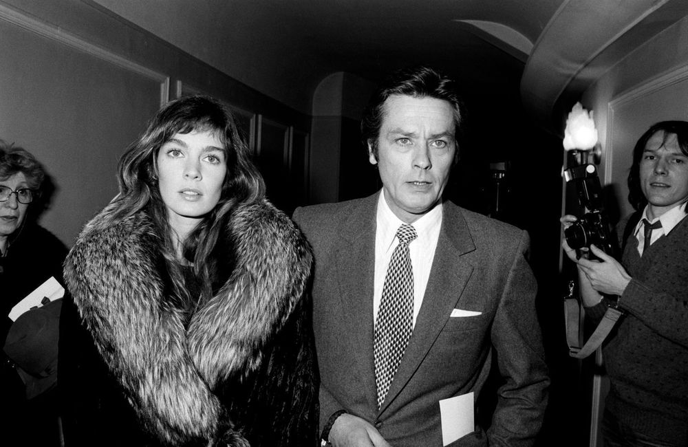 Le jour où Alain Delon quittait Mireille Darc pour Anne Parillaud
