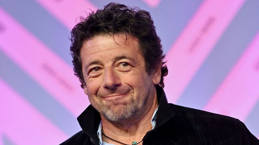 Patrick Bruel grillé sur les genoux de Sylvie Vartan devant Johnny Hallyday : "Comment est-il arrivé là ?", la scène choc en plein concert refait surface
