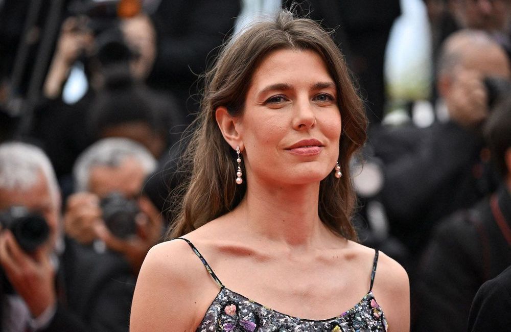« Les gens vous jugent » : Charlotte Casiraghi évoque son statut de figure princière