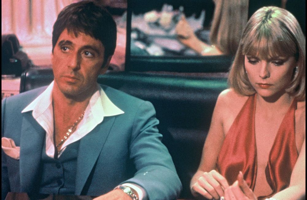 Cette coiffure vintage façon « femme de mafieux » revient sur le devant de la scène