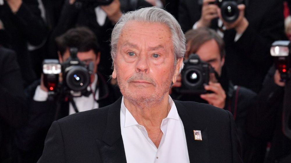 Obsèques d'Alain Delon : Hiromi Rollin « dévastée » à cause des enfants de l'acteur