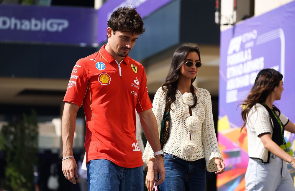 Alexandra et Charles Leclerc, mariés : le couple dévoile son union civile en images