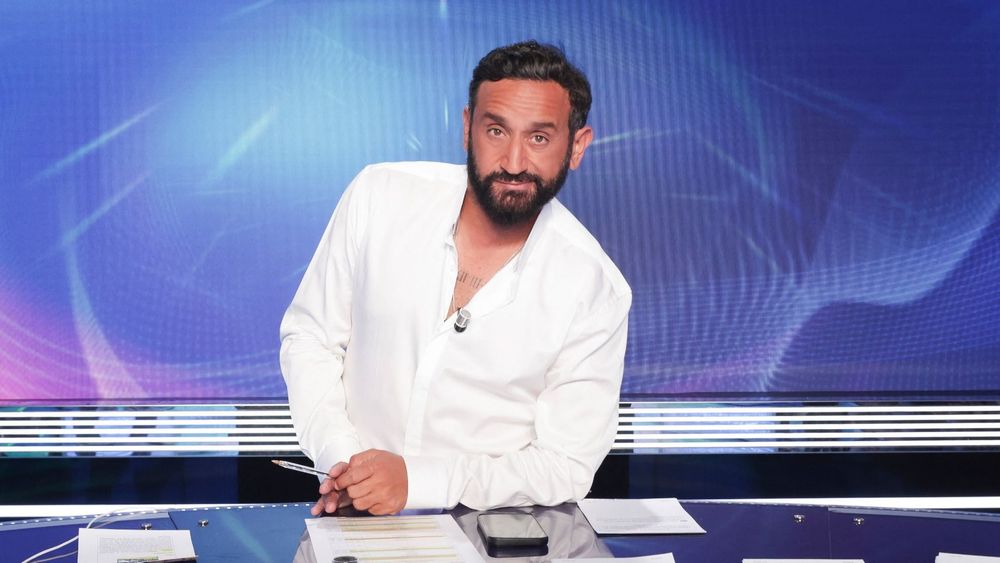 En vacances dans un joyau caché d'Europe, Cyril Hanouna prépare son grand retour et se retrouve dans une situation bien ironique