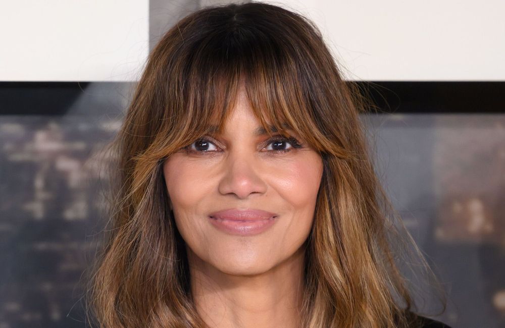 « À un certain âge, on se sent marginalisée, dévalorisée » : Halle Berry, 59 ans, évoque sa ménopause sans tabou