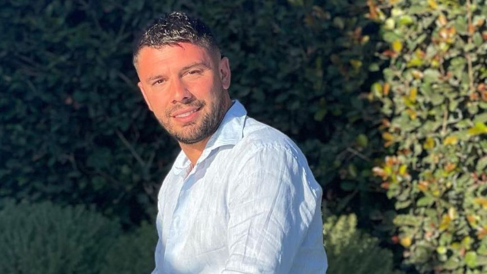 Kevin Guedj célèbre sa victoire dans Les Cinquante