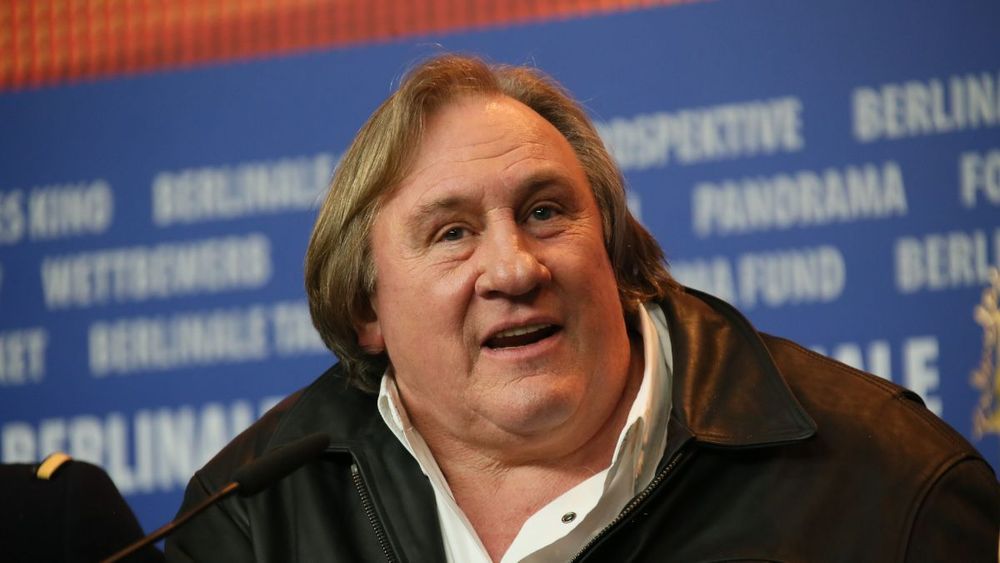 Gérard Depardieu : jugé pour viol ? Sa victime réagit "Ça me donne de l'espoir"