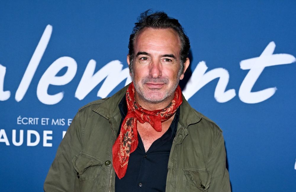 Jean Dujardin : cette célèbre chanteuse lui dévoile ses sentiments en musique