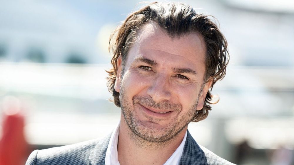 Comment Michaël Youn a failli ruiner le tournage de sa dernière série FlashBack : “Tous mes permis avaient sauté !”