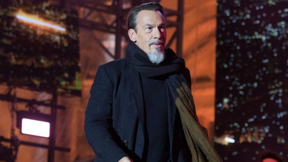 Florent Pagny : "J'attrape la femme flic…", chaos au commissariat, les détails d’une virée cauchemardesque